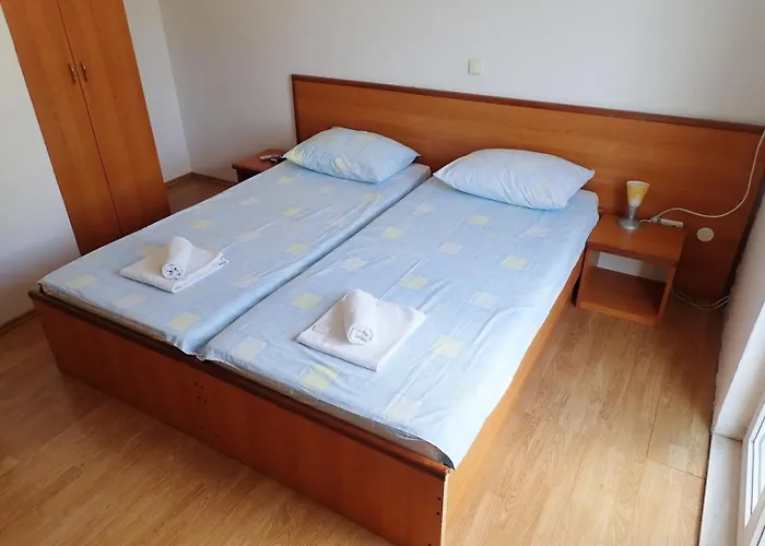Sunny Hotel 2*