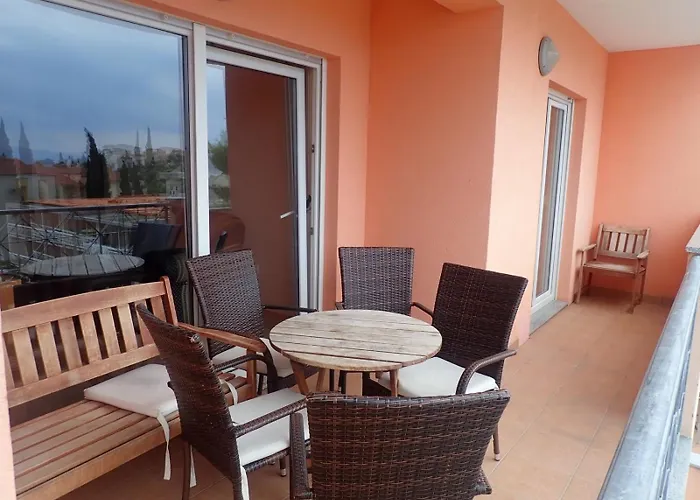 Sunny Hotel Promajna