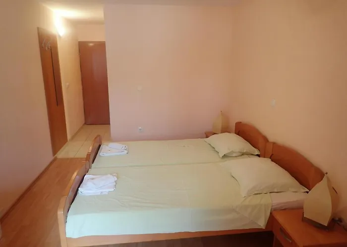 Hotel Sunny Promajna