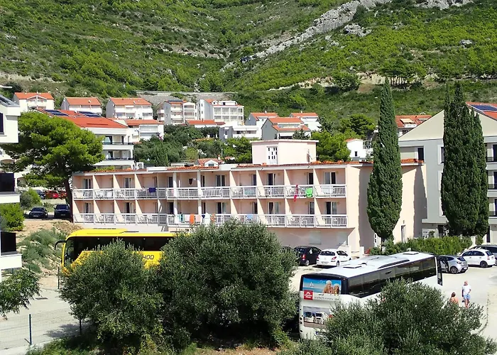 Sunny Hotel